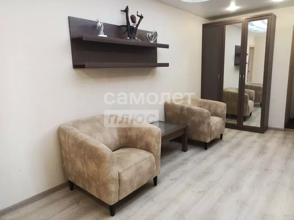 2-к кв. Челябинская область, Челябинск просп. Краснопольский, 11 (82.1 ... - Фото 2