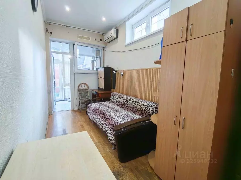 1-к кв. Крым, Алушта ул. Набережная, 24А (14.0 м) - Фото 1