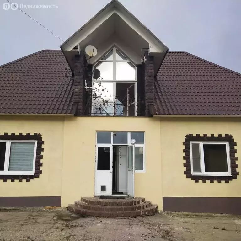 Дом в микрорайон Белые Столбы, улица Рокоссовского, 10 (226 м) - Фото 0