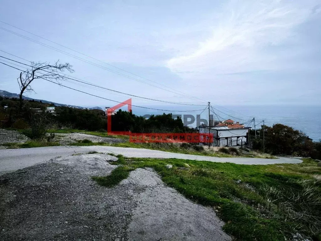 Участок в Крым, Ялта муниципальный округ, Кореиз пгт ш. Алупкинское, ... - Фото 2