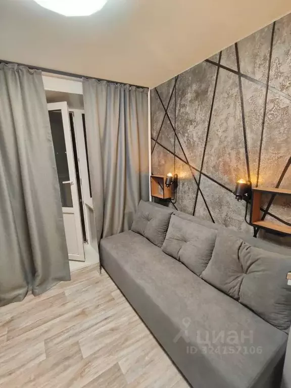 Студия Свердловская область, Екатеринбург ул. 8 Марта, 80 (15.0 м) - Фото 1