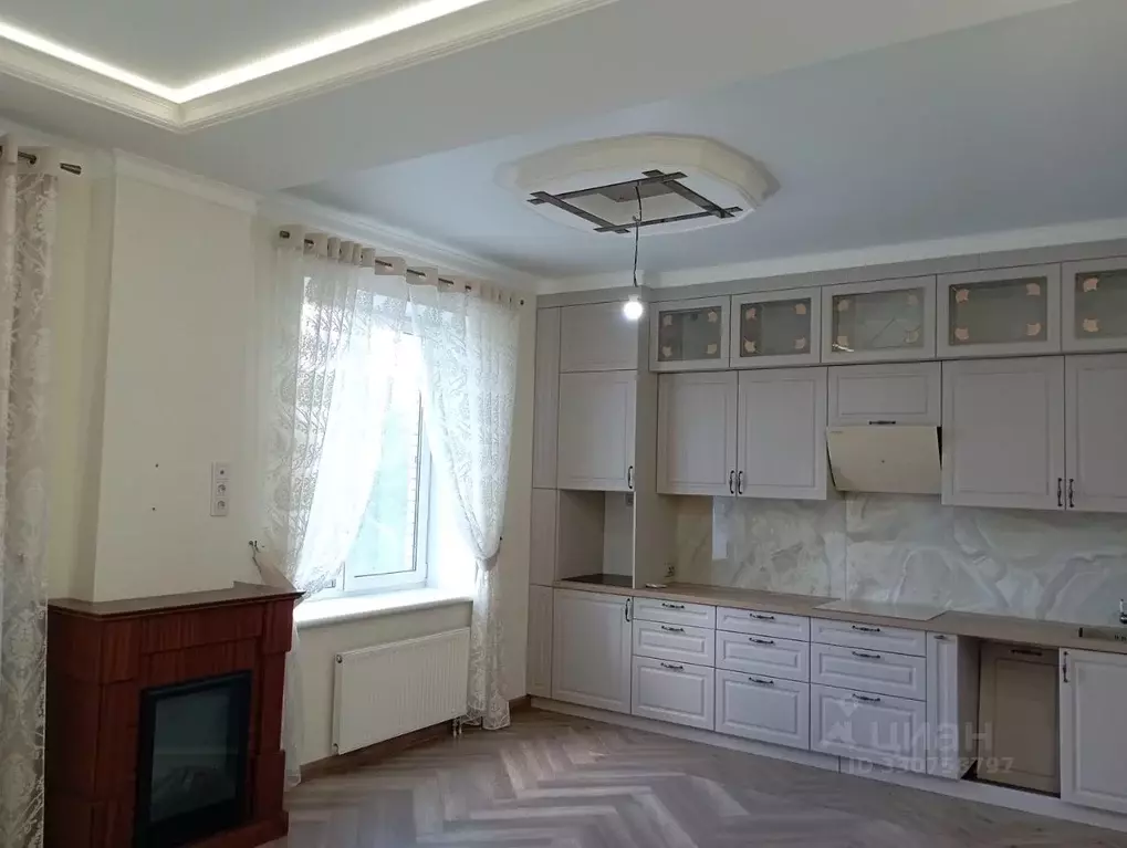 2-к кв. Белгородская область, Белгород Свято-Троицкий бул., 7 (81.4 м) - Фото 2