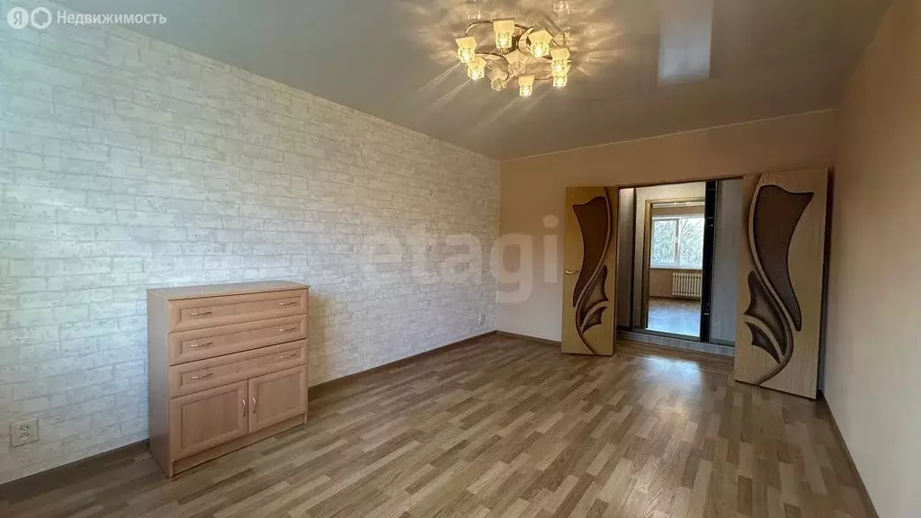 2-комнатная квартира: Ковров, улица Зои Космодемьянской, 1/10 (56.2 м) - Фото 1