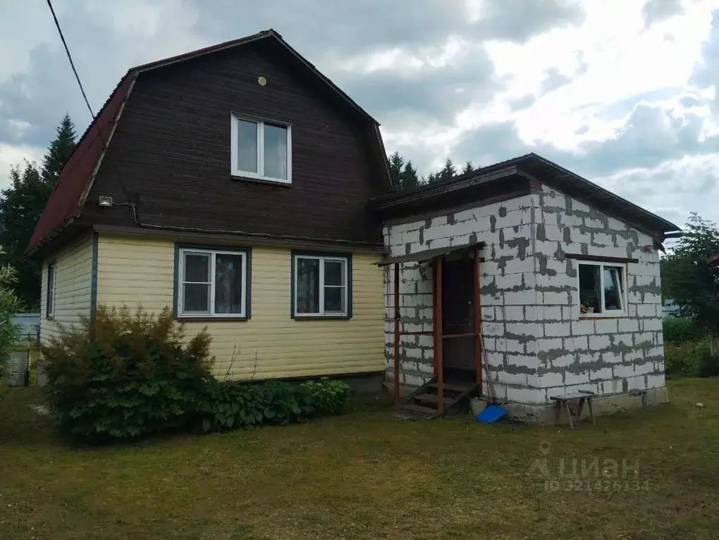 Дом в Ленинградская область, Волосово Комсомольская ул. (94 м) - Фото 1