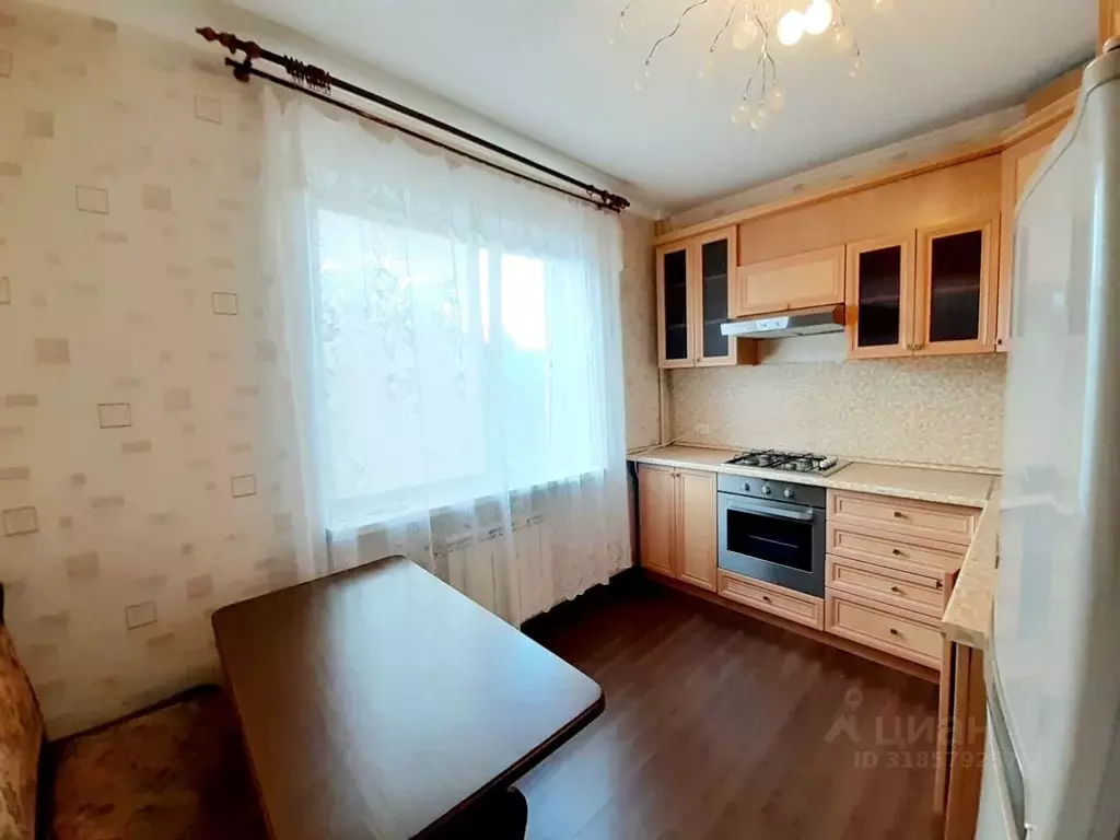 1-к кв. Саратовская область, Саратов Волгоградская ул., 18 (40.0 м) - Фото 0