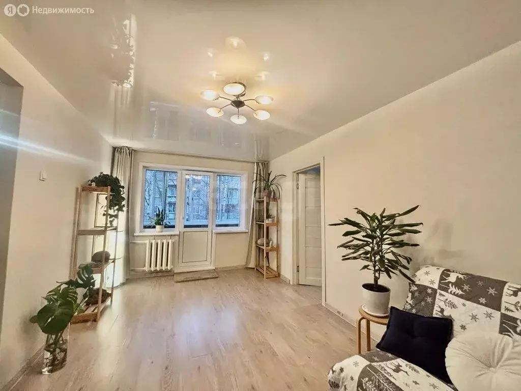 2-комнатная квартира: Киров, улица Сурикова, 22Б (45.2 м) - Фото 1