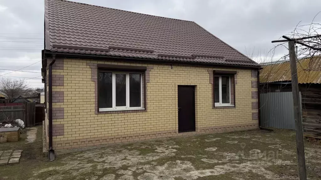 Дом в Астраханская область, Харабали Комсомольская ул., 58 (94 м) - Фото 1