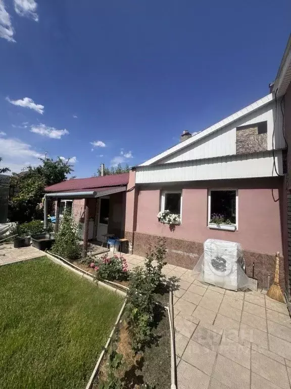 Дом в Оренбургская область, Орск Старый город мкр, ул. Фурманова, 30 ... - Фото 0