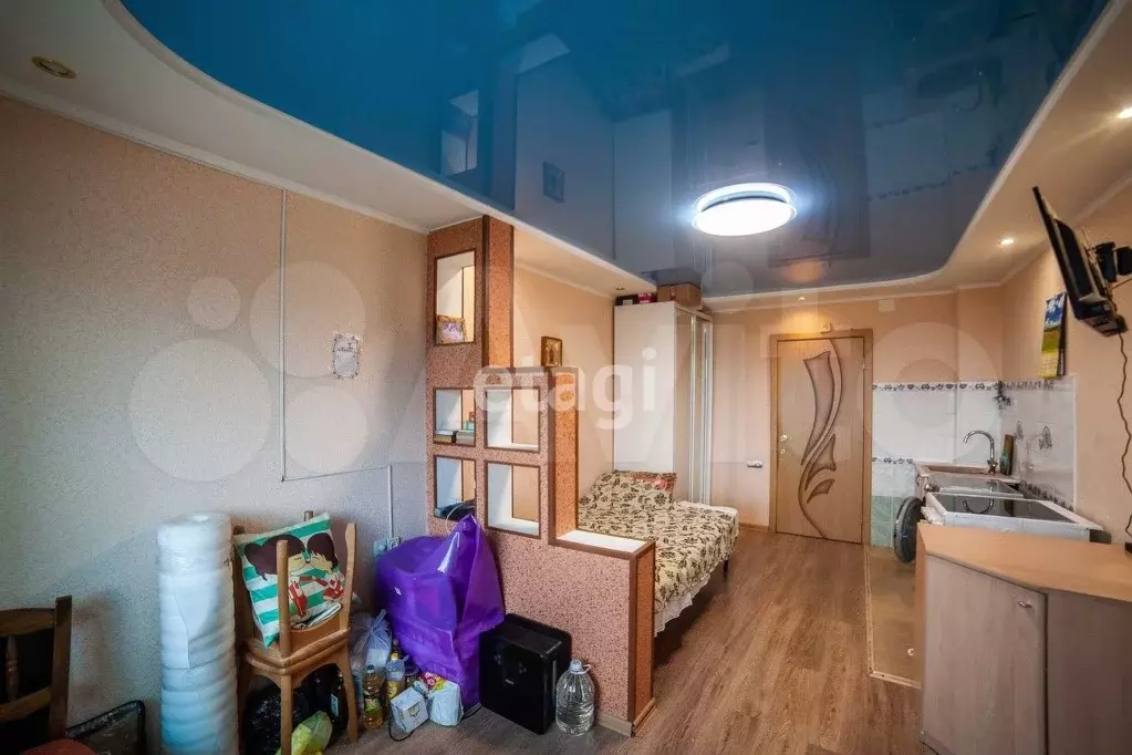 Комната 42.5 м в 4-к, 4/5 эт. - Фото 1