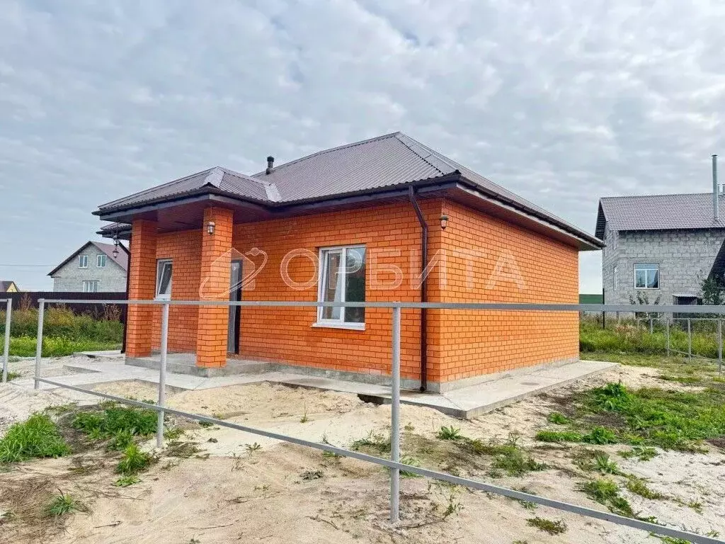 Дом в Тюменская область, Тюменский муниципальный округ, с. Мальково  ... - Фото 2