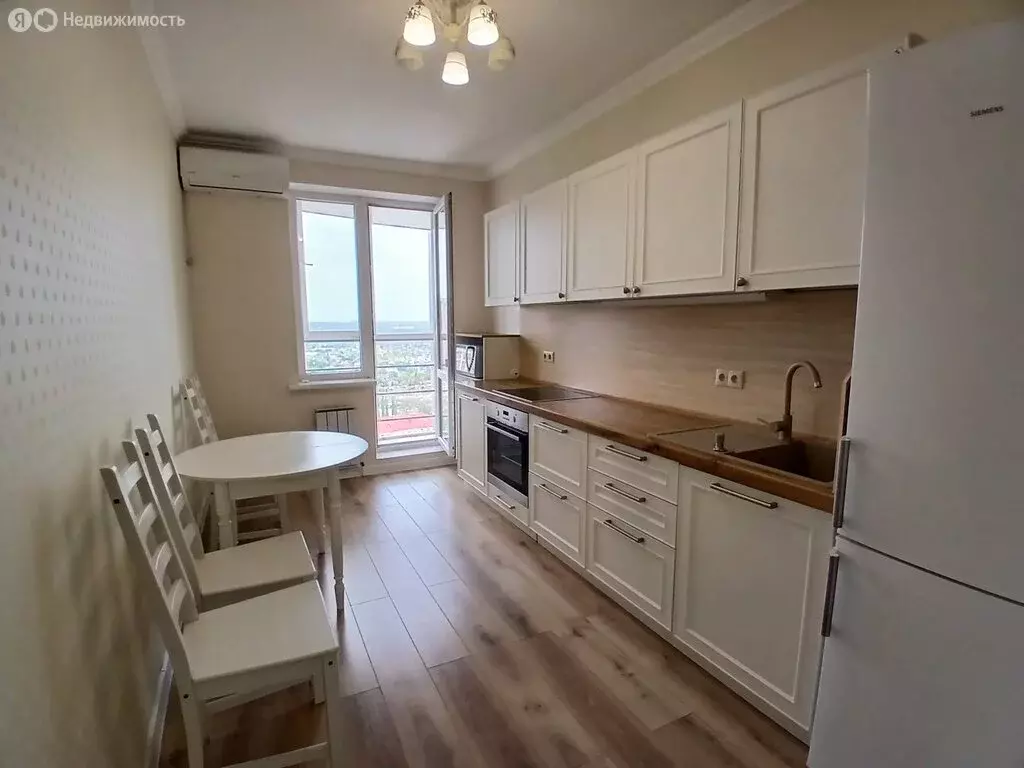 2-комнатная квартира: Уфа, улица Аксакова, 81/1 (62.1 м) - Фото 1