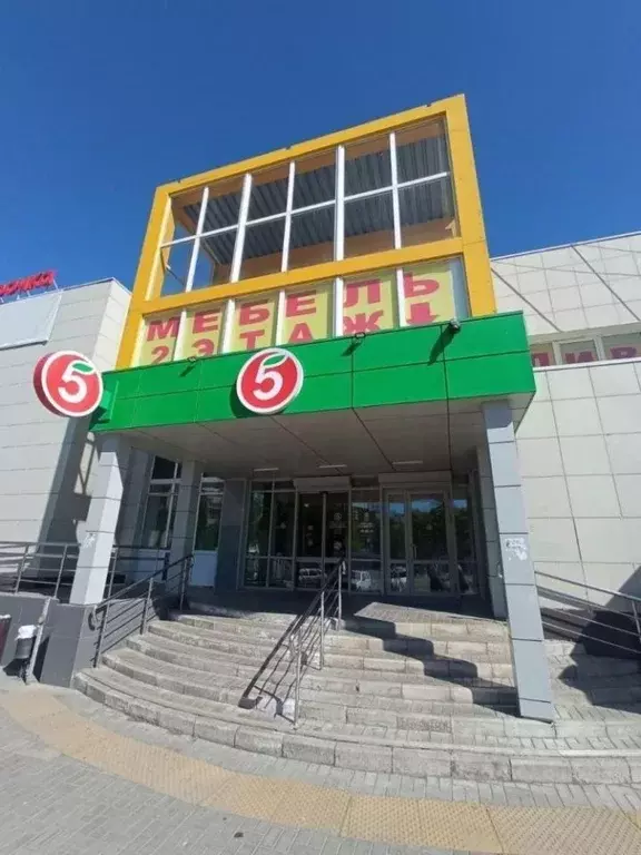 Торговая площадь в Татарстан, Набережные Челны пос. ЗЯБ, ул. Маршала ... - Фото 1