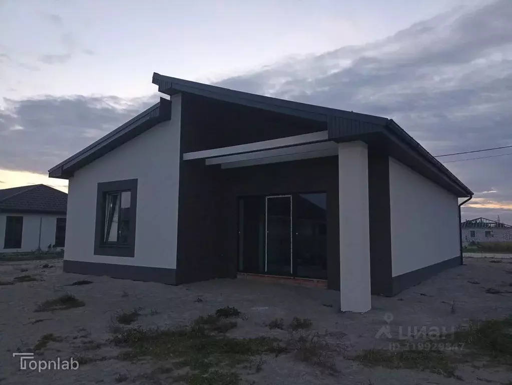 Дом в Калининградская область, Гурьевский муниципальный округ, пос. ... - Фото 1