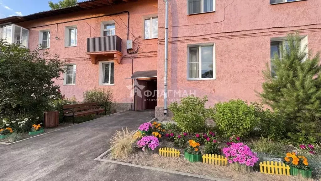 2-к кв. Иркутская область, Усолье-Сибирское ул. Толбухина, 26 (48.0 м) - Фото 0