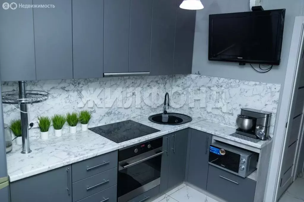 3-комнатная квартира: Барнаул, Балтийская улица, 44 (65.3 м) - Фото 0