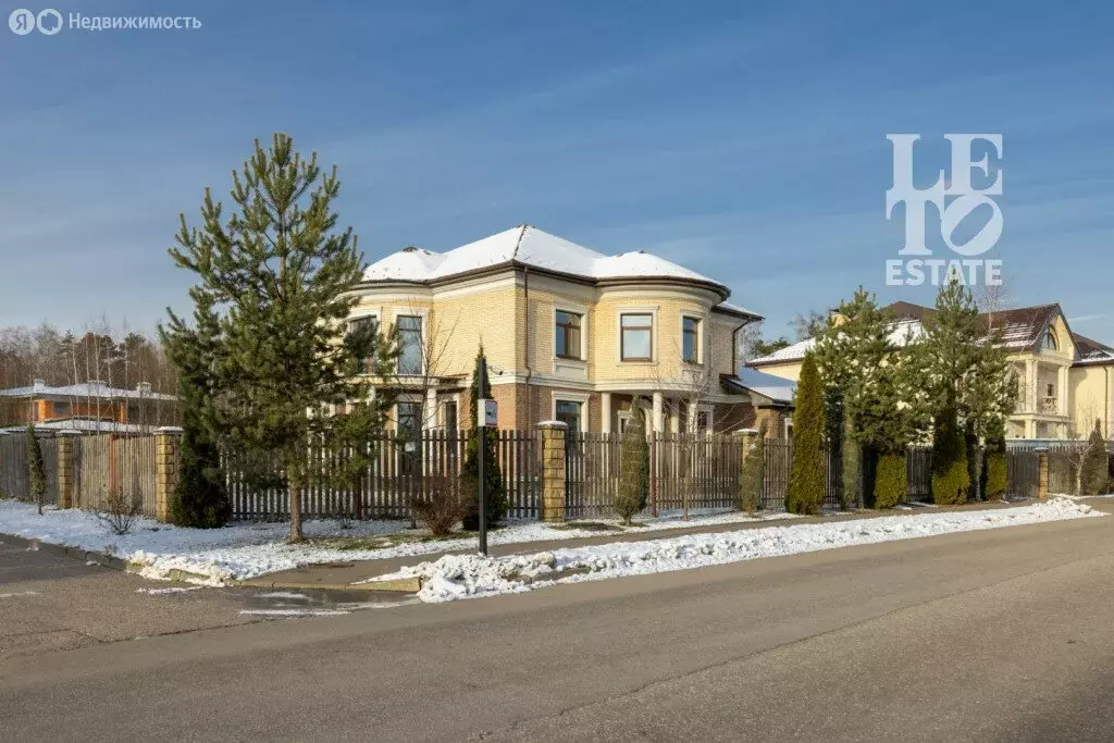 Дом в деревня Новинки, КП Павлово-2 (359 м) - Фото 0
