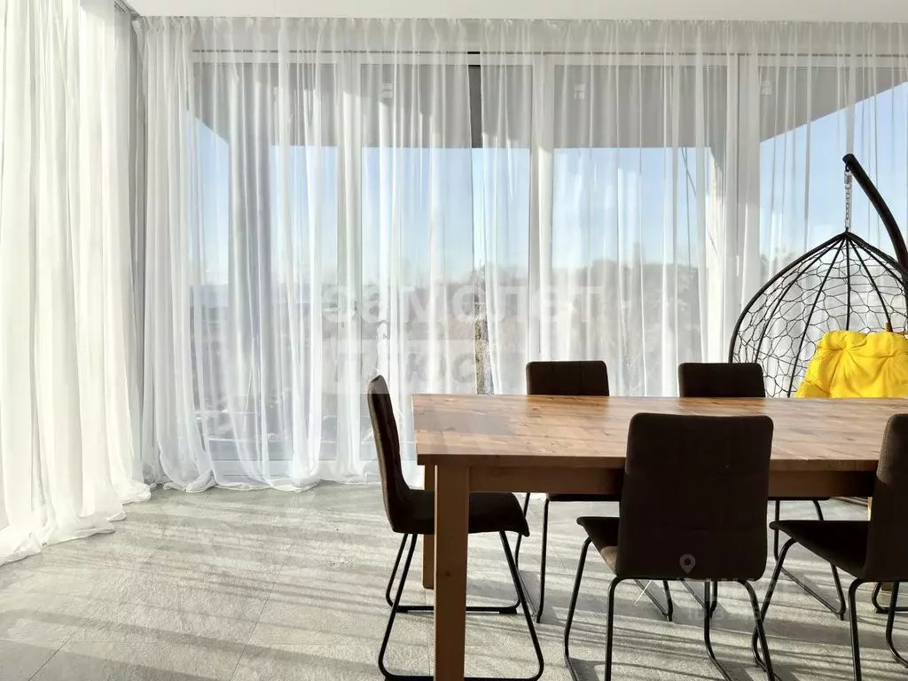 Дом в Самарская область, Тольятти Лесопарковое ш., 41с31 (217 м) - Фото 1