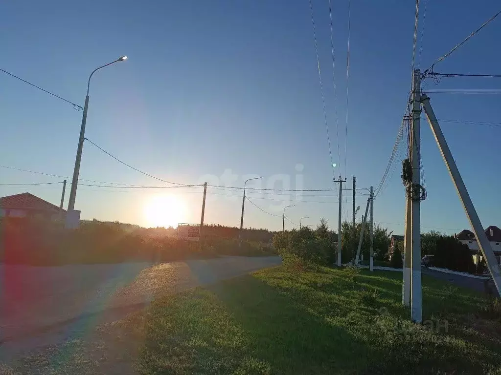 Участок в Курская область, Курский район, Моковский сельсовет, д. ... - Фото 1