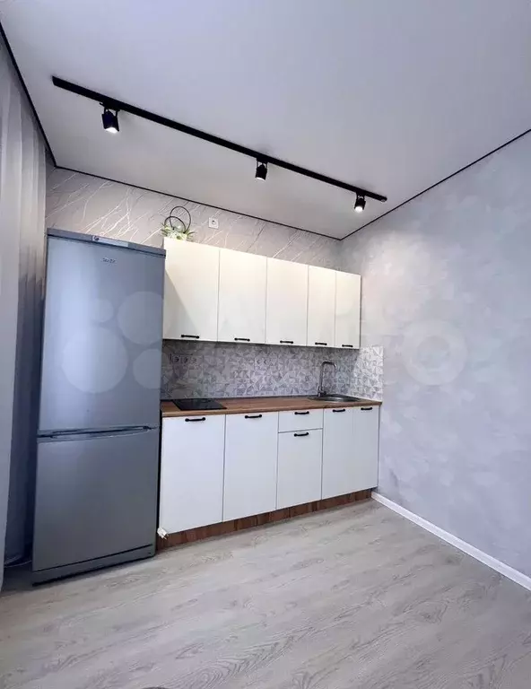 2-к. квартира, 60 м, 2/14 эт. - Фото 1