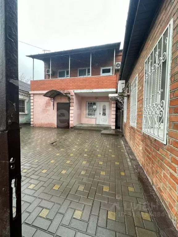 Дом в Ростовская область, Батайск ул. Куйбышева (225 м) - Фото 0