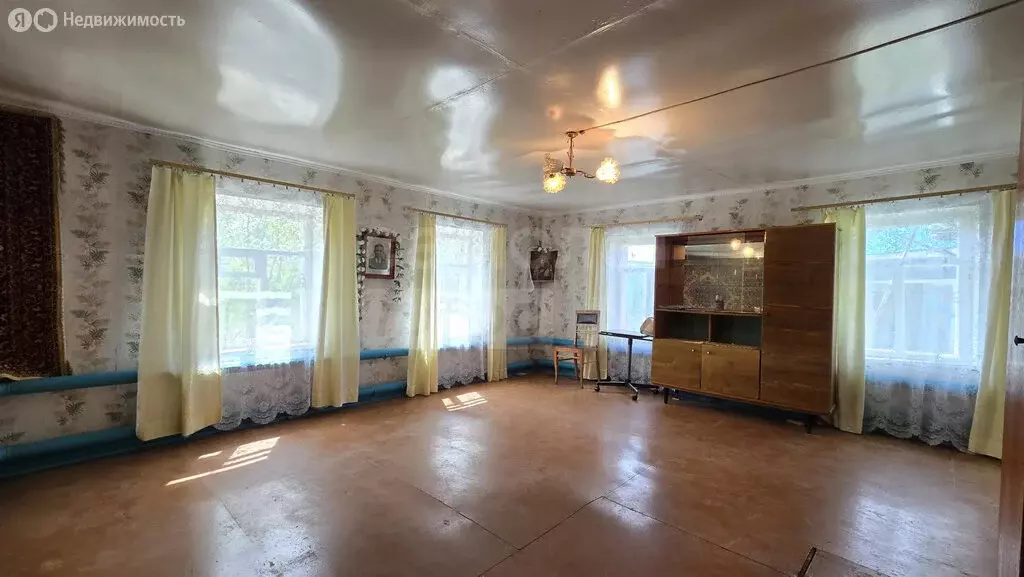 Дом в село Нижняя Павловка, Почтовая улица, 15 (35 м) - Фото 1