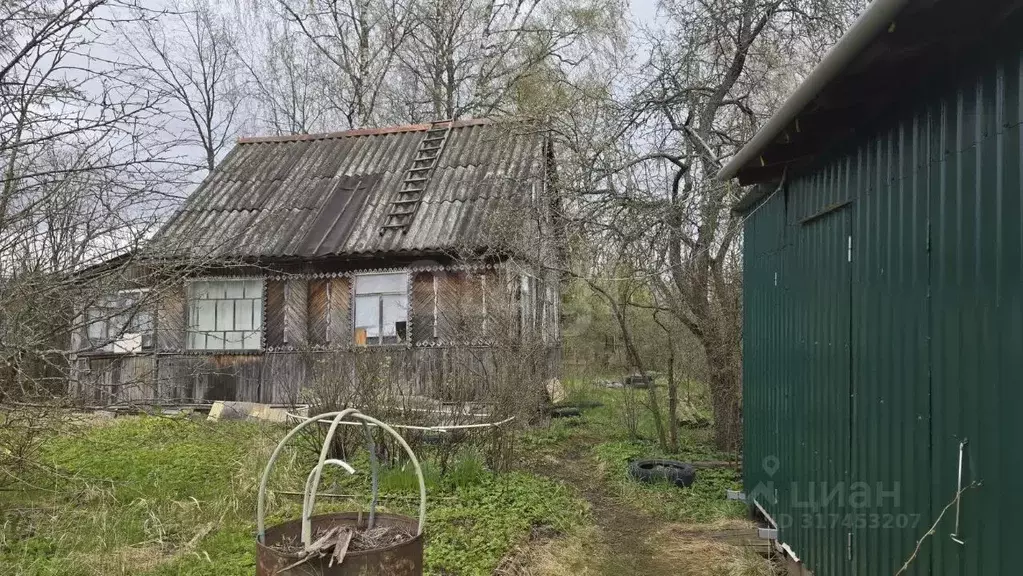 Дом в Ленинградская область, Киришский район, Кусинское с/пос, Чайка ... - Фото 0