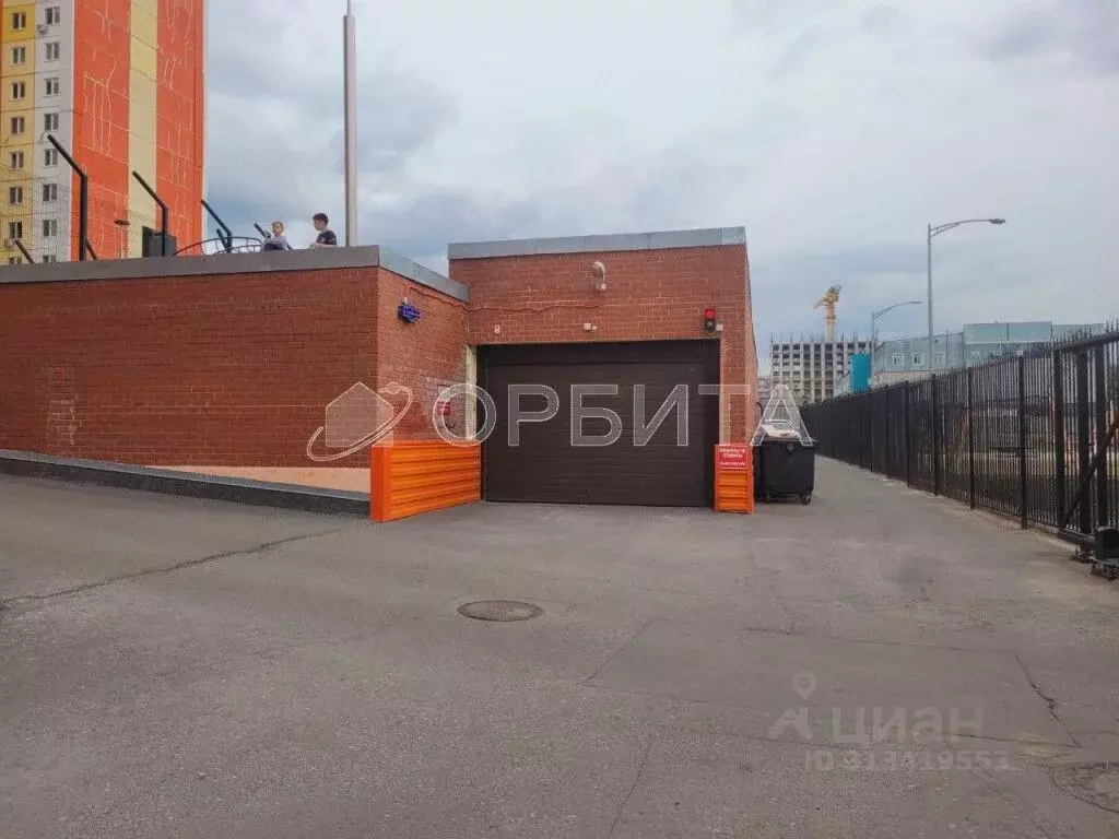 Помещение свободного назначения в Тюменская область, Тюмень ул. ... - Фото 1