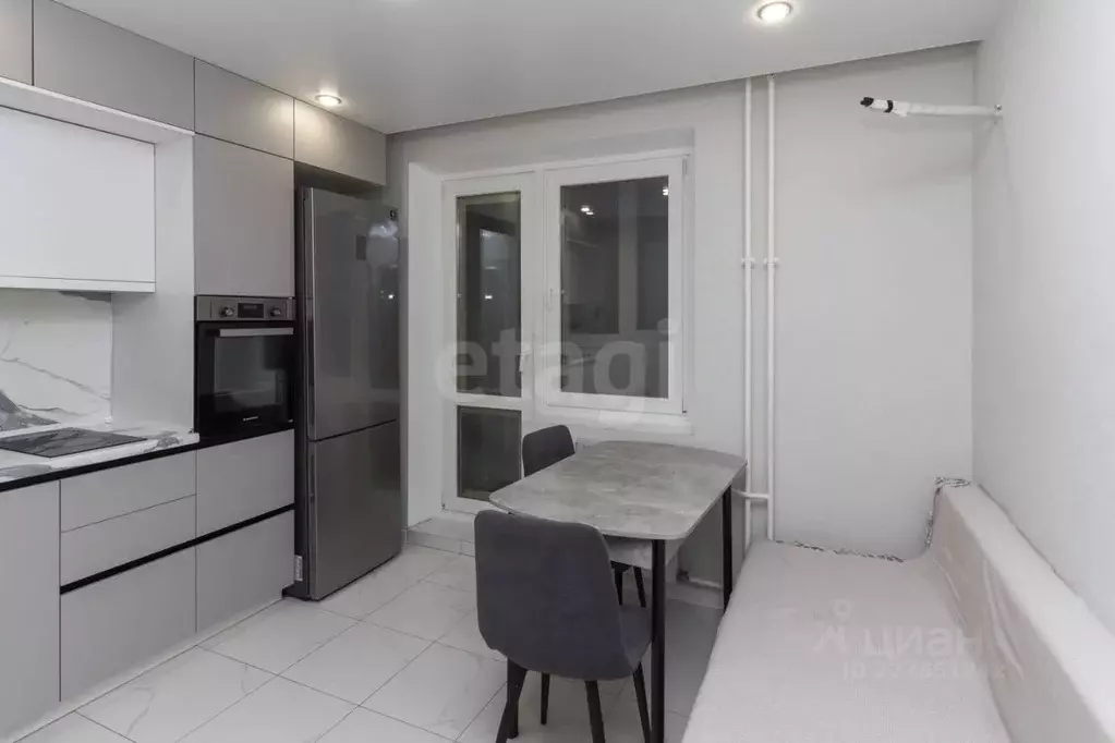 1-к кв. Тюменская область, Тюмень ул. Монтажников, 42А (37.5 м) - Фото 1