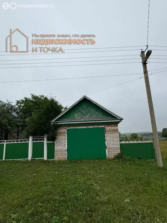 Дом в Нижнеманчарово, улица Салимьяновых, 84 (100 м) - Фото 1