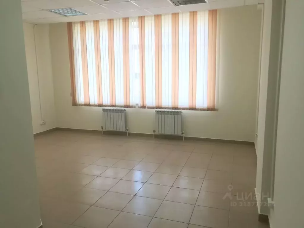 Офис в Тюменская область, Тюмень ул. 30 лет Победы, 38А (20 м) - Фото 0