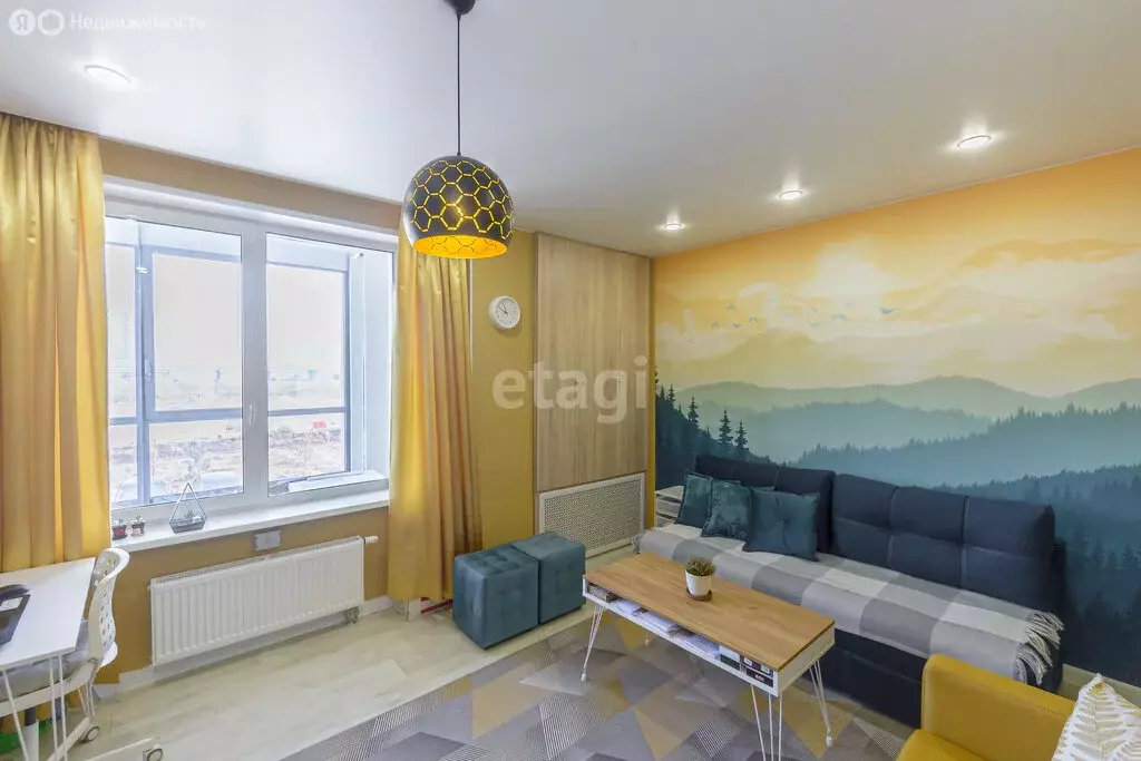 2-комнатная квартира: Тюмень, улица Николая Никитина, 8 (59 м) - Фото 1