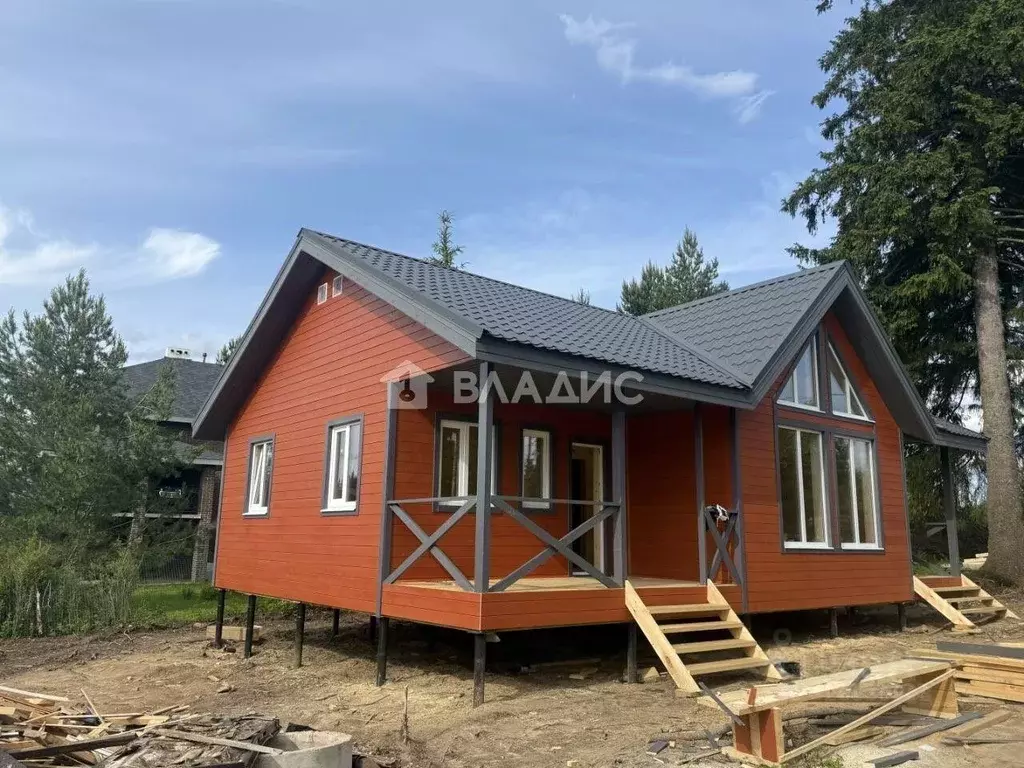 Дом в Ленинградская область, Выборгский район, Рощинское городское ... - Фото 0