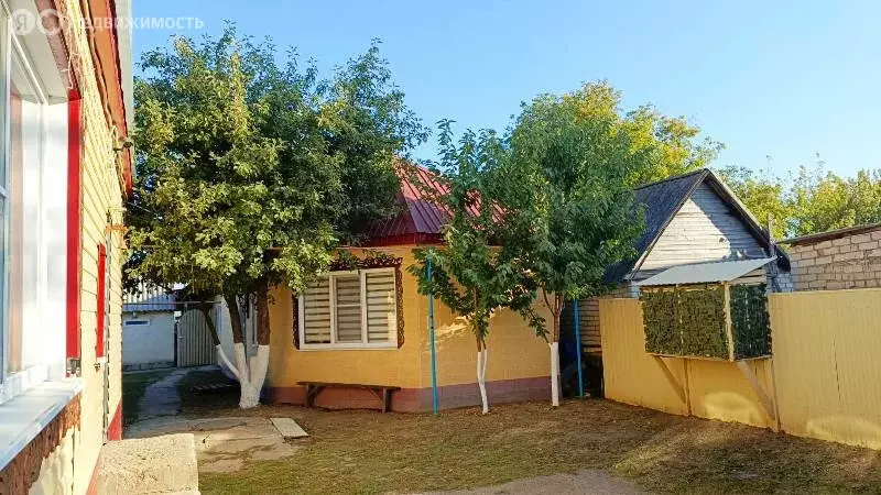 Дом в Ровное, улица Свердлова, 23к2 (100 м) - Фото 1