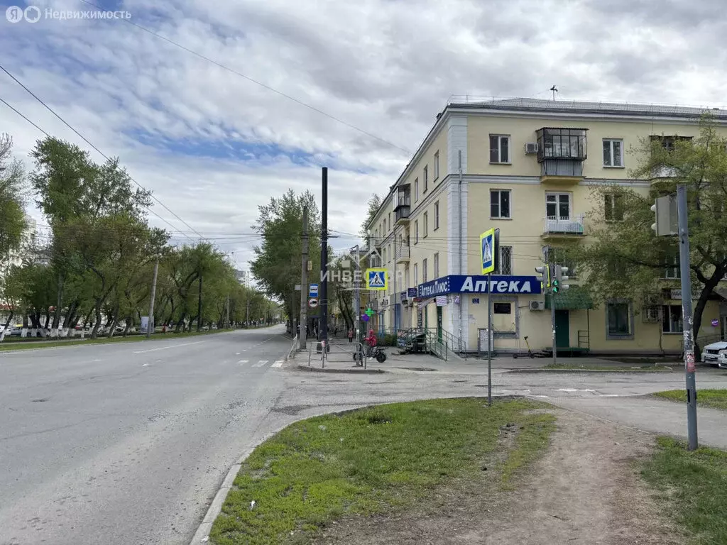 3-комнатная квартира: Челябинск, улица Героев Танкограда, 100 (83 м) - Фото 1