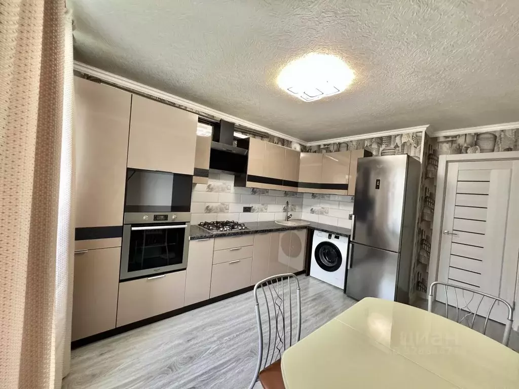 2-к кв. Калужская область, Калуга ул. Петра Тарасова, 16 (55.1 м) - Фото 1