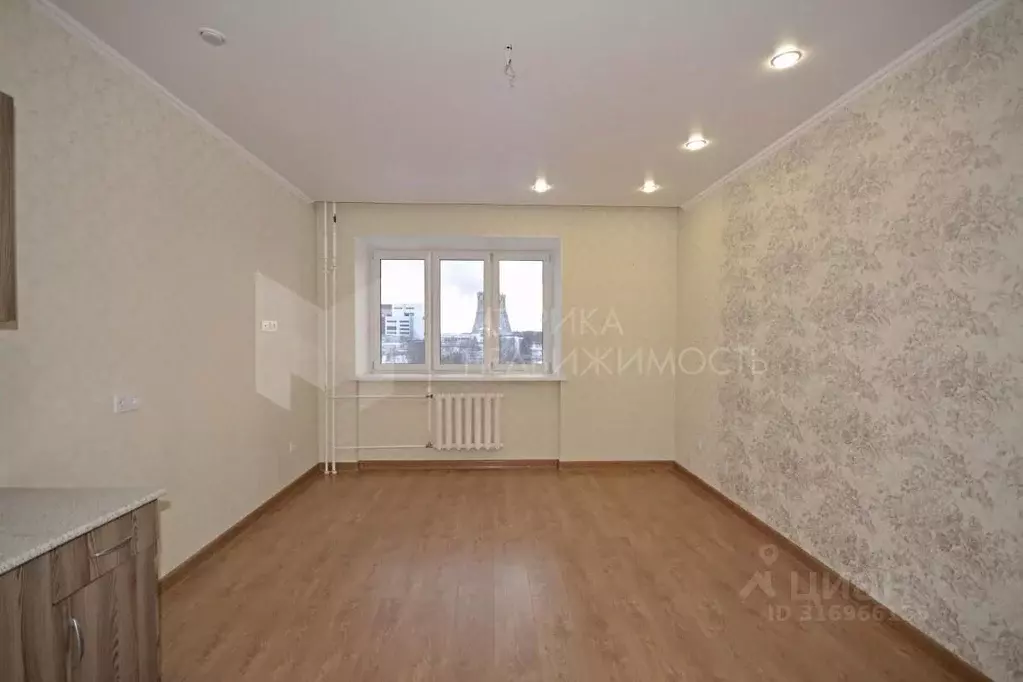 1-к кв. Тюменская область, Тюмень Широтная ул., 217 (42.5 м) - Фото 0