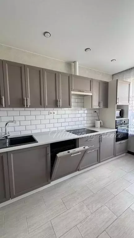 3-к кв. Московская область, Ленинский городской округ, Лопатино пгт ... - Фото 1