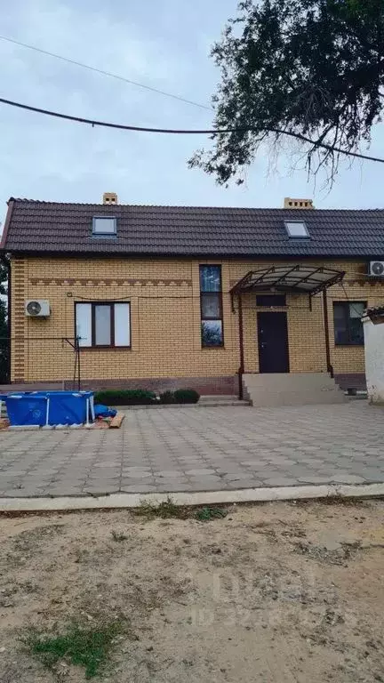 Дом в Калмыкия, Элиста ул. В.И. Ленина, 215 (300 м) - Фото 1