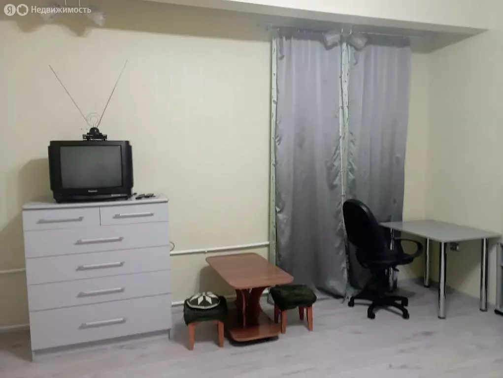 1-комнатная квартира: Каменск-Шахтинский, улица Ворошилова, 13 (34 м) - Фото 1