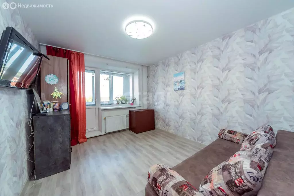 2-комнатная квартира: Бийск, Промышленная улица, 4 (44.3 м) - Фото 0