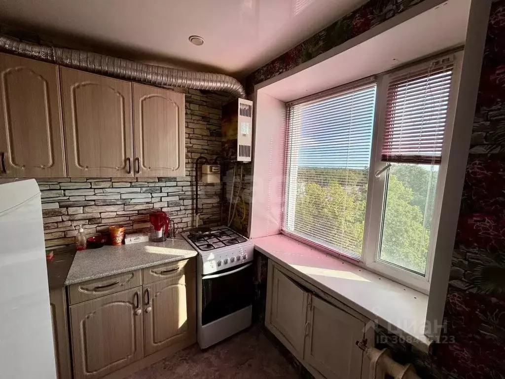 2-к кв. Псковская область, Остров 1 Мая ул., 14/11 (40.2 м) - Фото 1