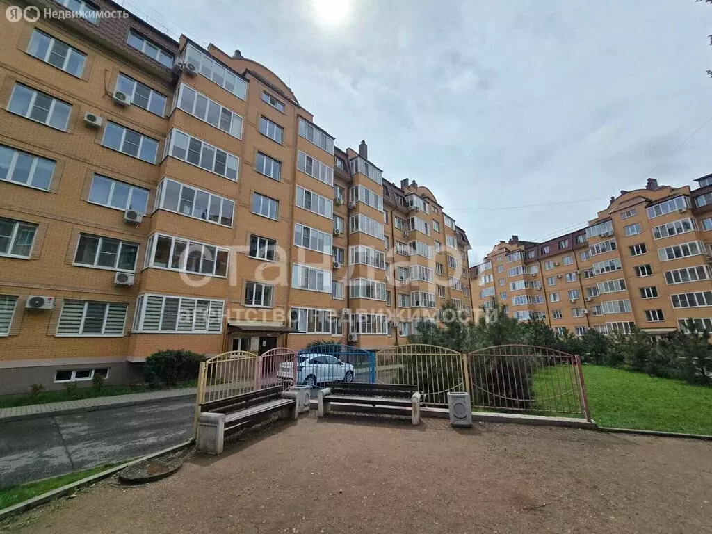 2-комнатная квартира: Ессентуки, Октябрьская площадь, 31 (82 м) - Фото 2