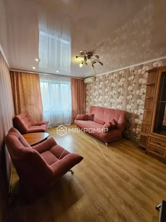 1-к. квартира, 40 м, 1/9 эт. - Фото 1