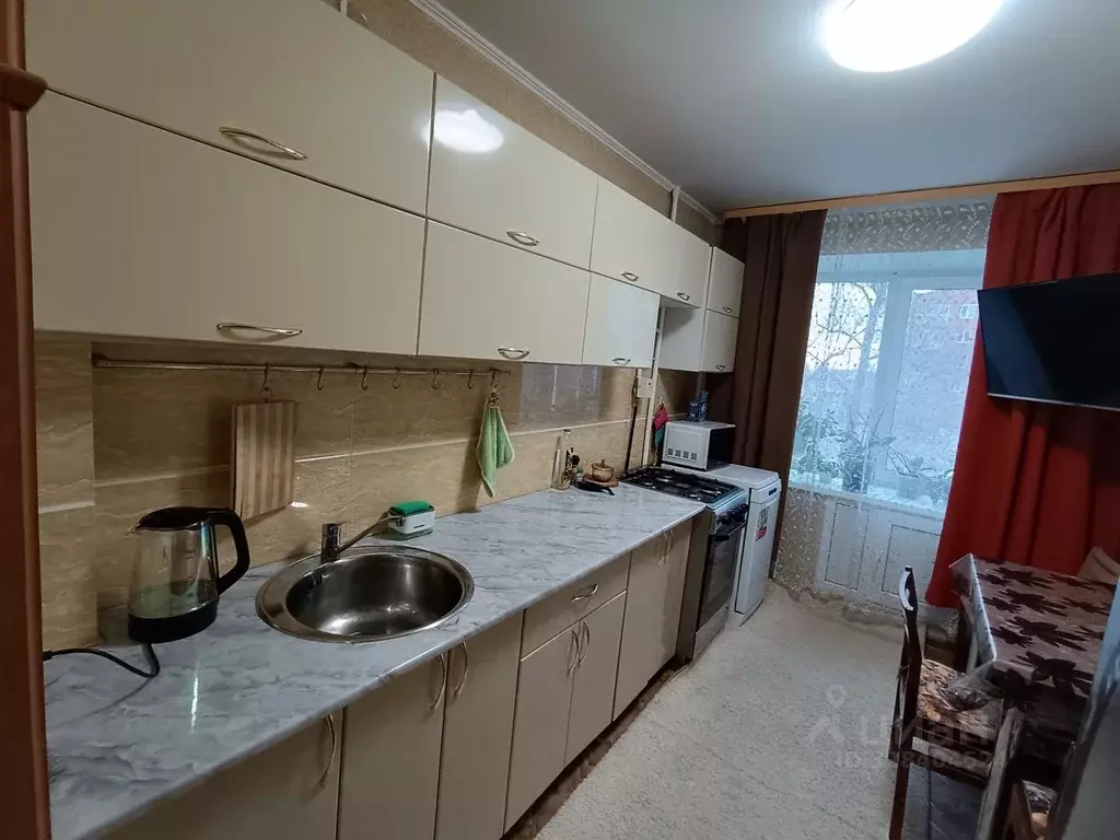 2-к кв. Омская область, Омск ул. 2-я Челюскинцев, 7А (52.0 м) - Фото 1