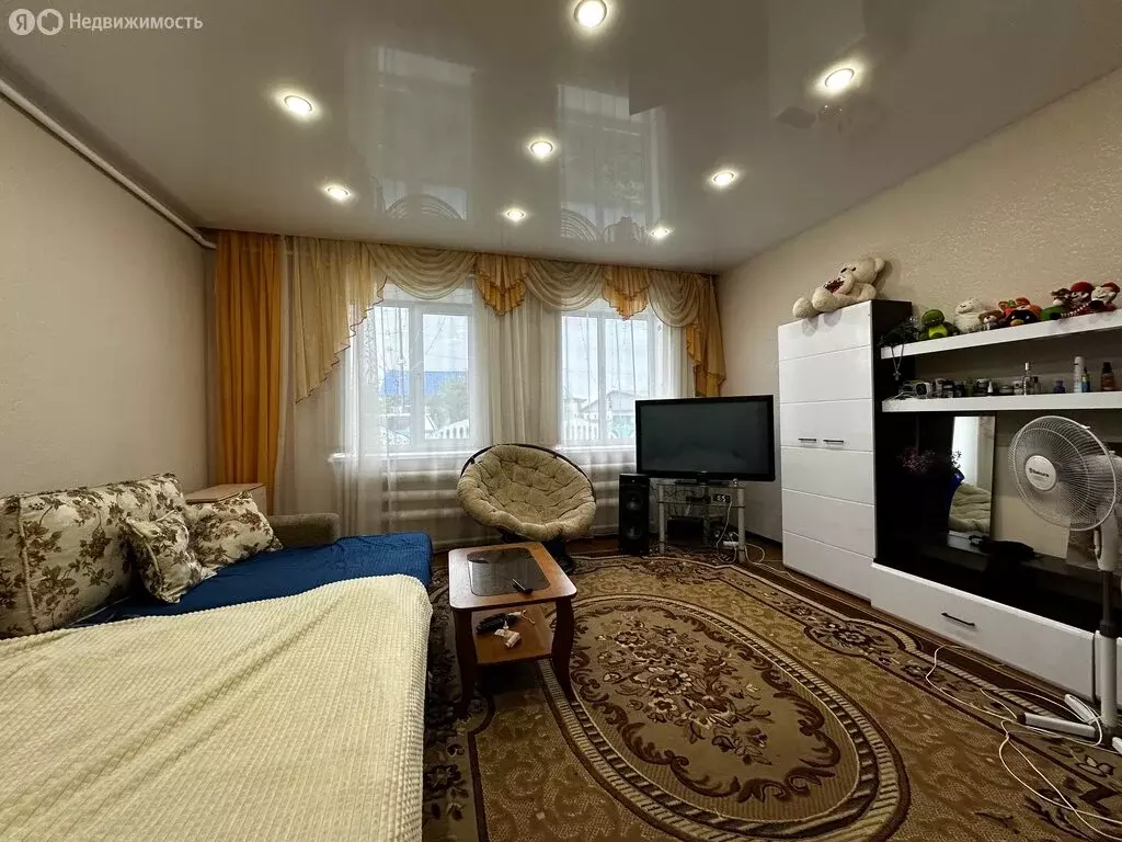 3-комнатная квартира: село Новоенисейка, Заводская улица, 6\1 (76 м) - Фото 1