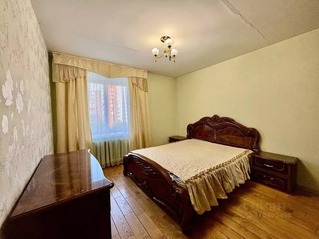 3-к кв. Чувашия, Чебоксары Ярмарочная ул., 7 (70.0 м) - Фото 0