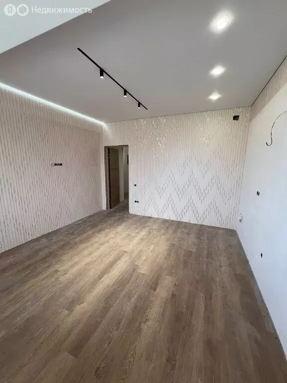 4-комнатная квартира: Каспийск, улица Амет-хан Султана, 25 (128 м) - Фото 0