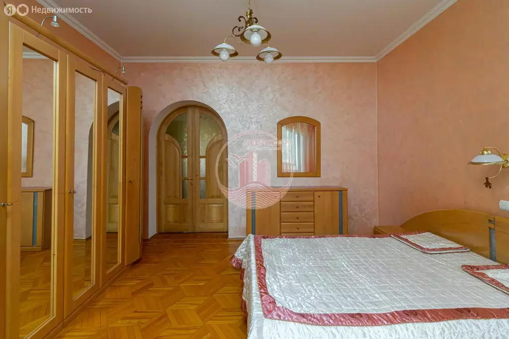 2-комнатная квартира: Симферополь, улица Менделеева, 6 (70.2 м) - Фото 1