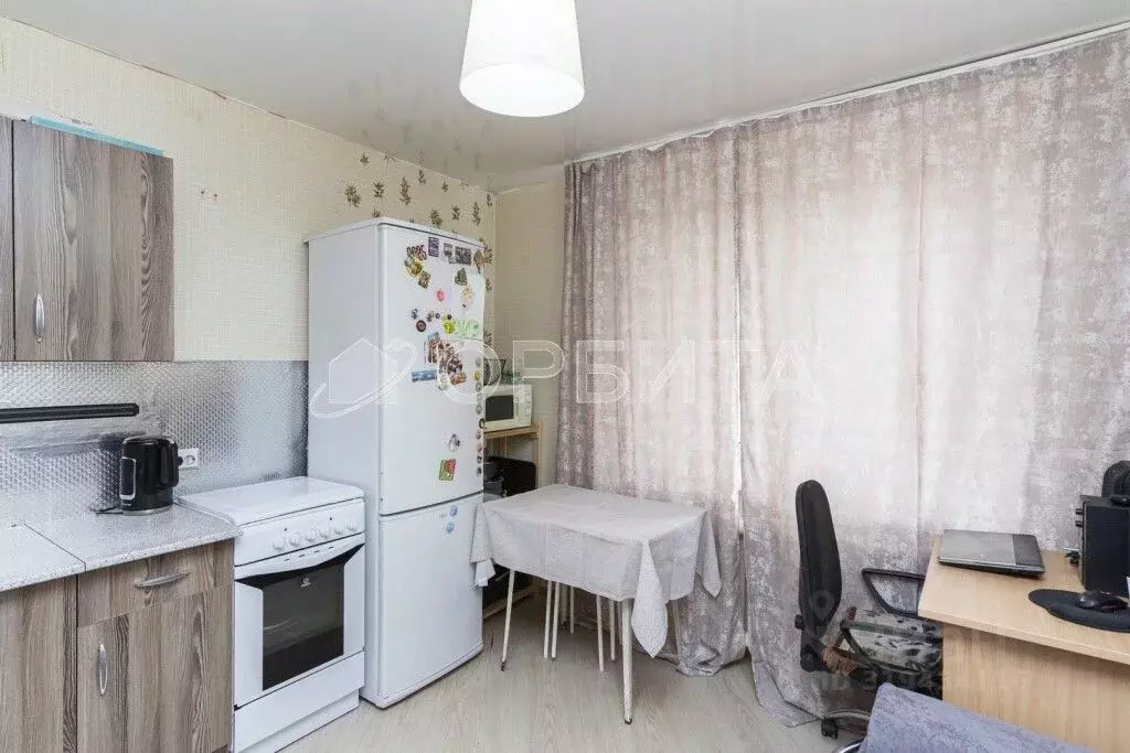 1-к кв. Тюменская область, Тюмень ул. Боровская, 33 (37.0 м) - Фото 1