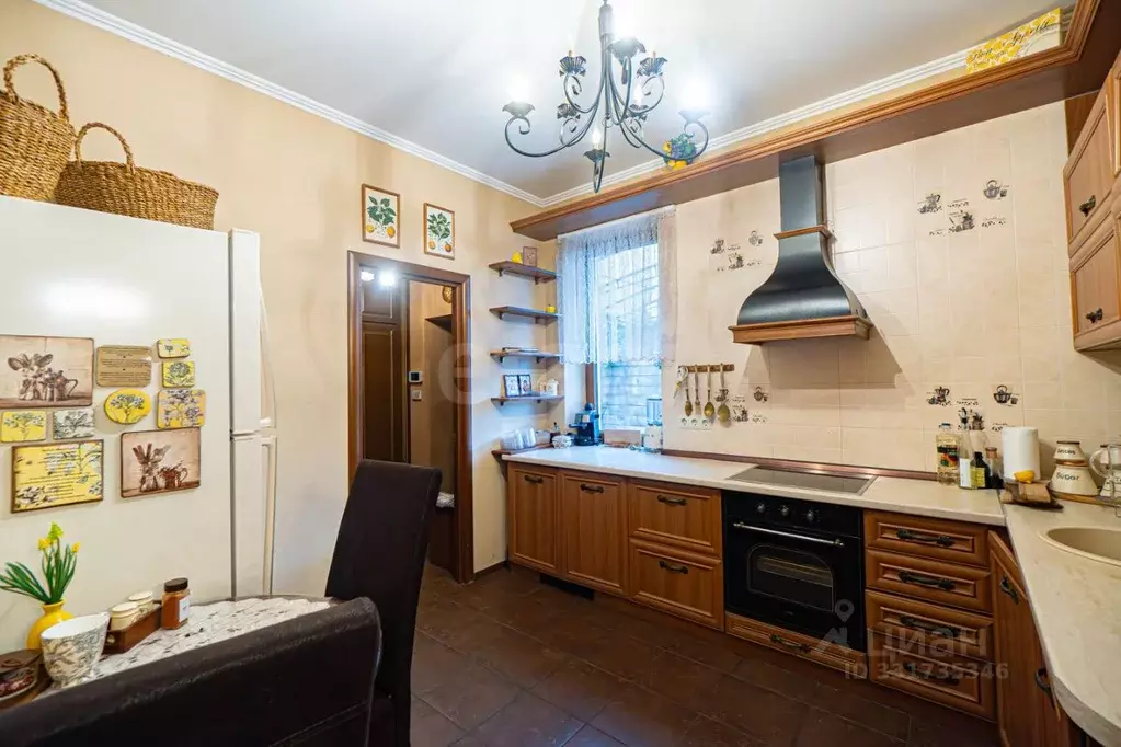 Дом в Севастополь ул. Керченская, 17 (300 м) - Фото 1